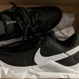 Nike Legend Essential 2 Women's Training Shoes